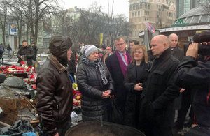 Foreign Secretary William Hague speaking to people in Maidan, Kyiv.