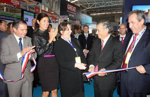 Ambassador Fiona Clouder at the inauguration of the British Pavilion in Exponor.