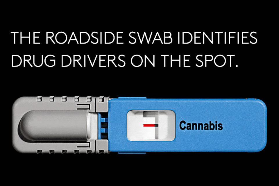 The roadside swab identifies drug drivers on the spot.